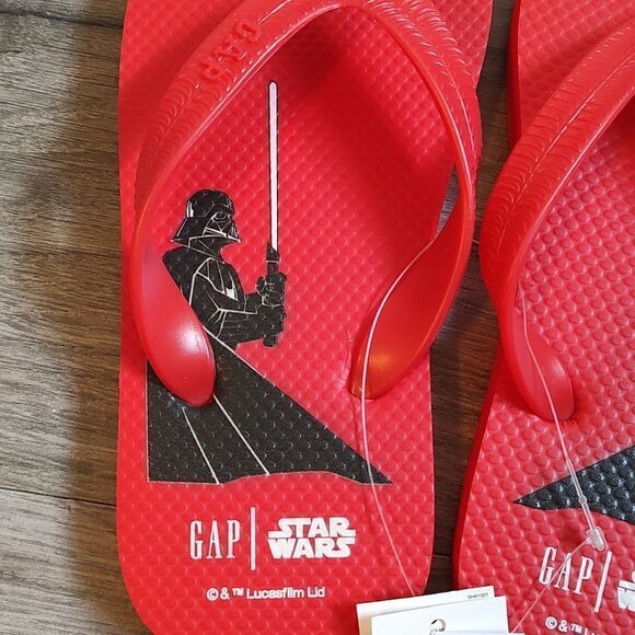 New With Tags Gap Kids / Star Wars™ Red Size 12/13 Flip Flops - Picture 5 of 10